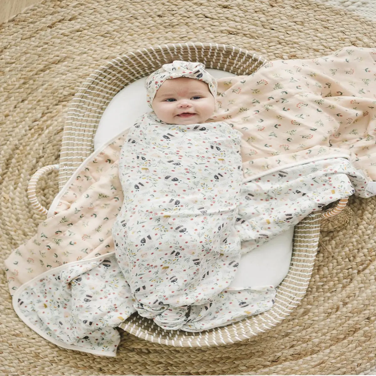 LouLou Lollipop Muslin Swaddle Bumble Bees
