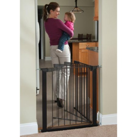 Auto Close Gateway Black G1101