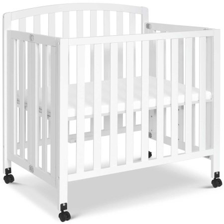 Dylan Portable Mini Crib 3 in 1 White M18198W
