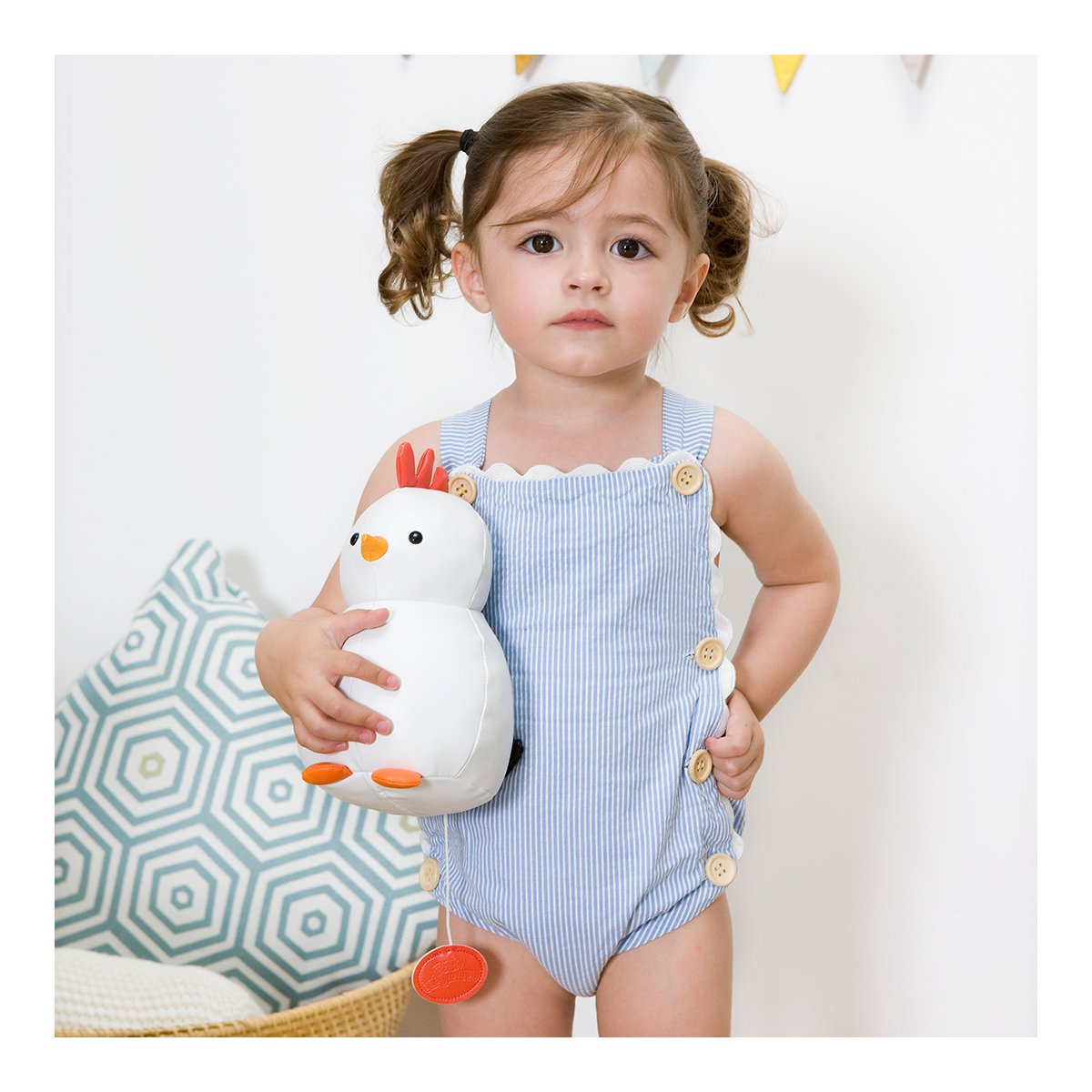 Musical Animal - Paulette The Hen