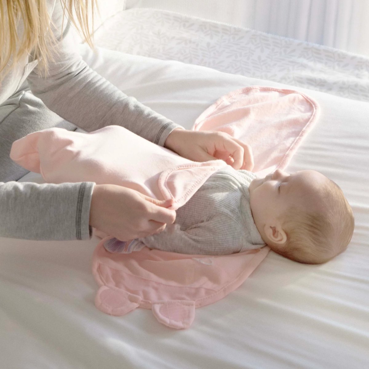 3 pack Monogram Collection Swaddle - Rainbow - Stage 1