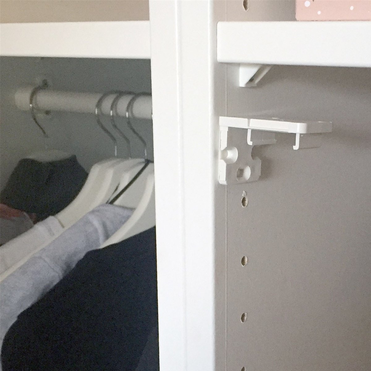 Adhesive Magnet Lock Key 1 Pack