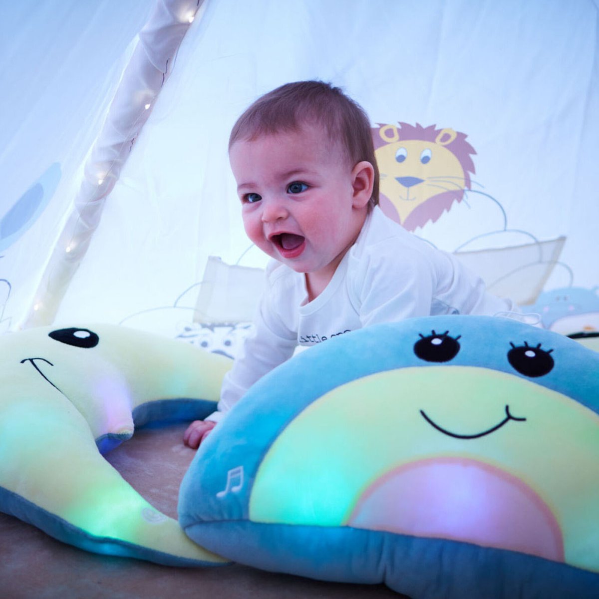 Kokoons Plush with LED & Sound - Rainbow