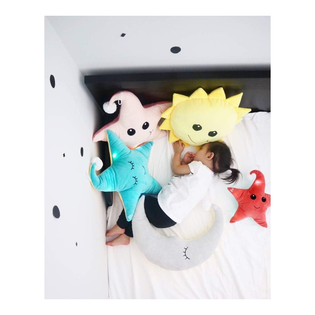 Kokoons Plush with LED & Sound - Yellow Moon