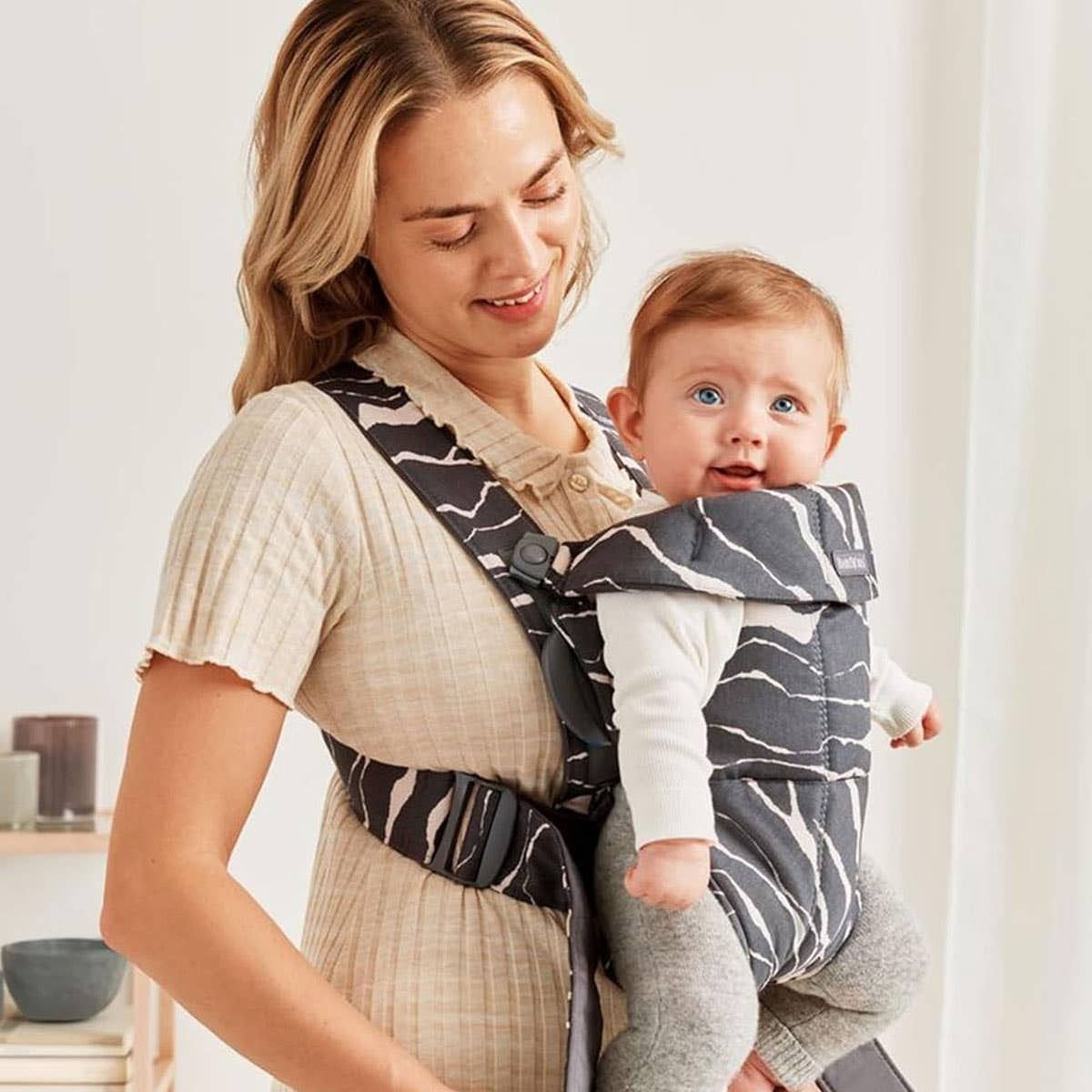 Holiday Bundle - Bouncer Bliss Black and Landscape Mini Carrier