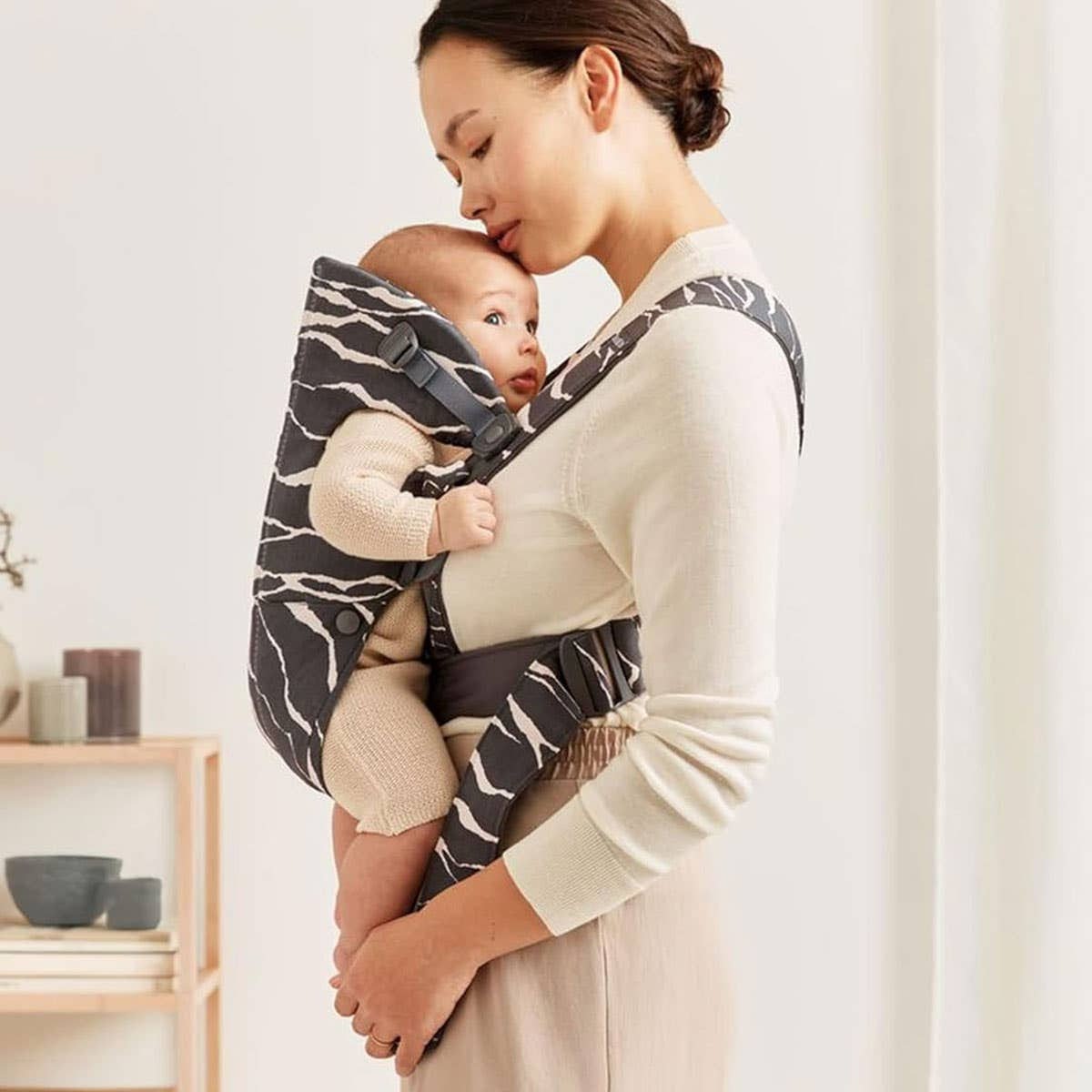 Holiday Bundle - Bouncer Bliss Black and Landscape Mini Carrier