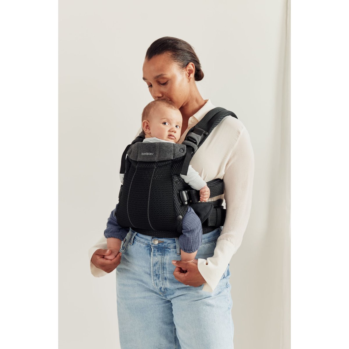 Harmony Carrier Black