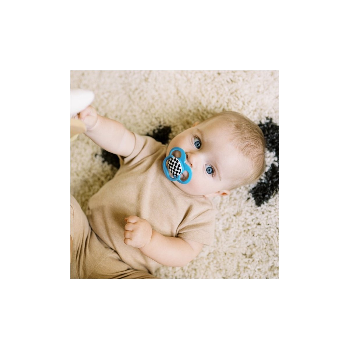 Advantage Pacifier - Stage 2 -Skateboard Snail/Glow in the Dark Blue