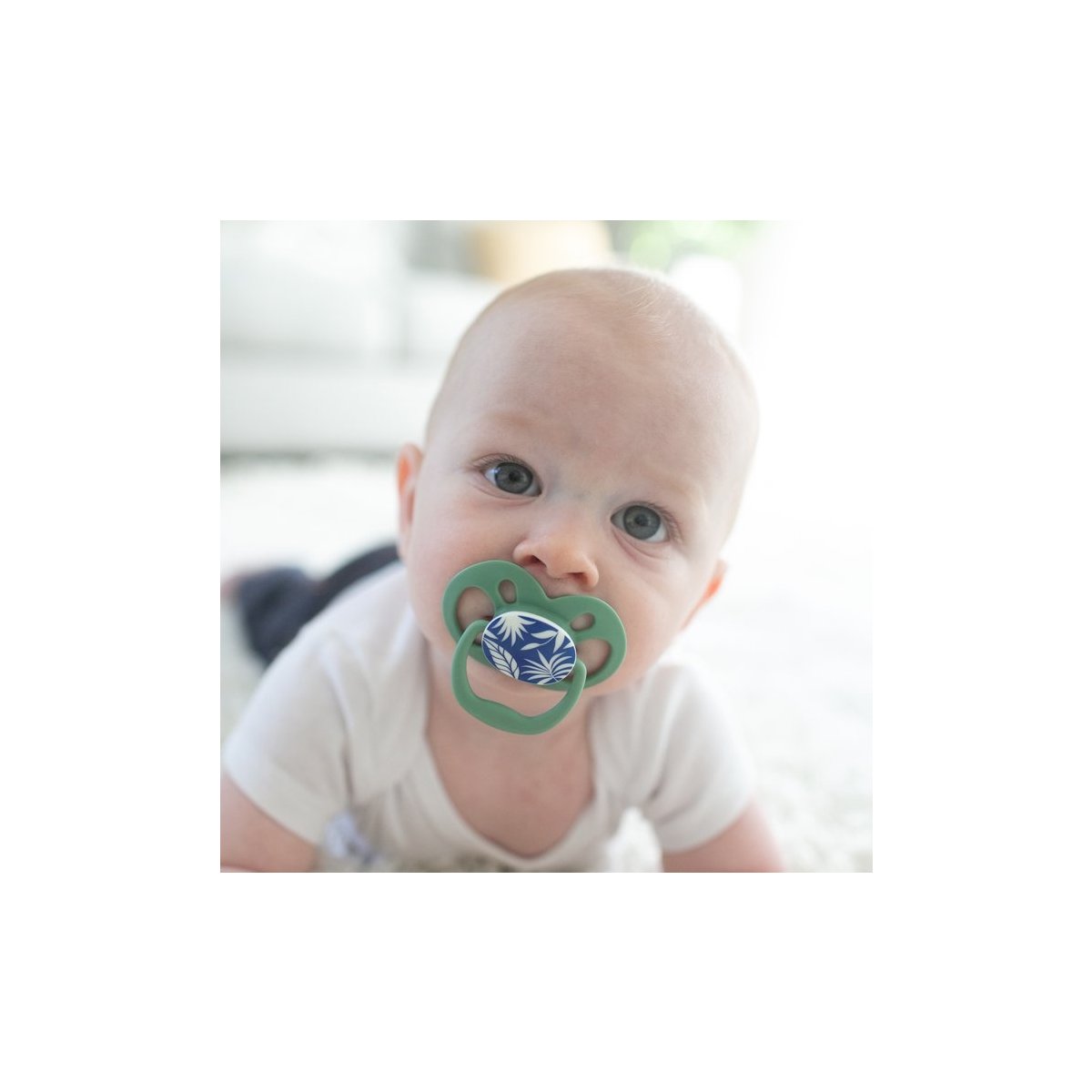 Advantage Pacifier - Stage 2 -Skateboard Snail/Glow in the Dark Blue