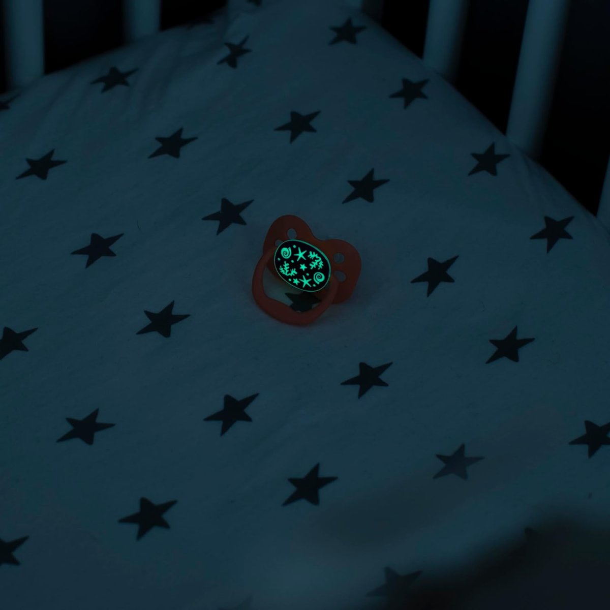 Advantage Pacifier - Stage 1 -Lavender Love/Glow in The Dark Coral Ocean