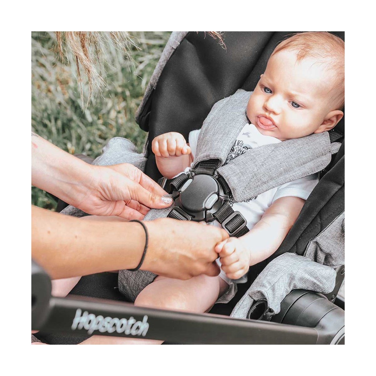 Hopscotch Stroller - Salt & Pepper