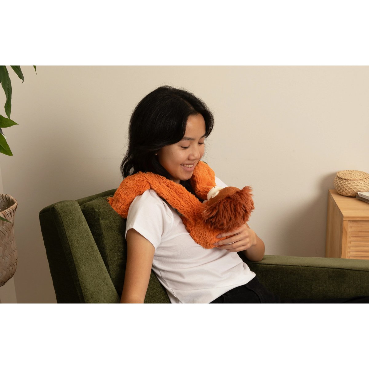 Hugaround - Ollie The Orangutan