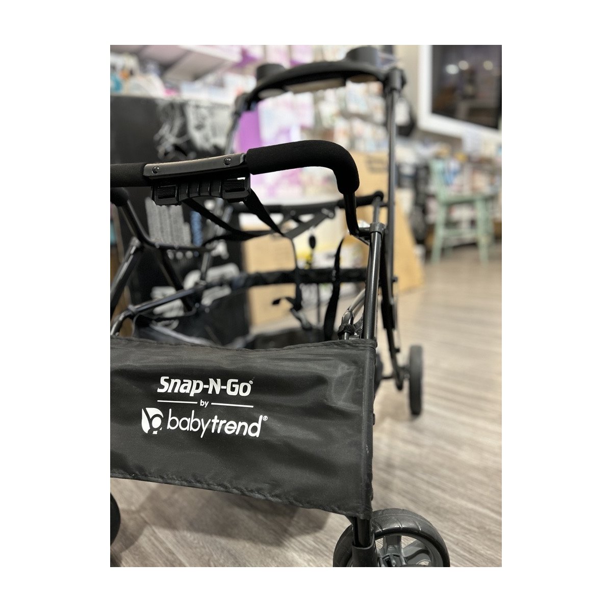 Snap N Go FX Universal Infant Car Seat Carrier - Black Floor Model