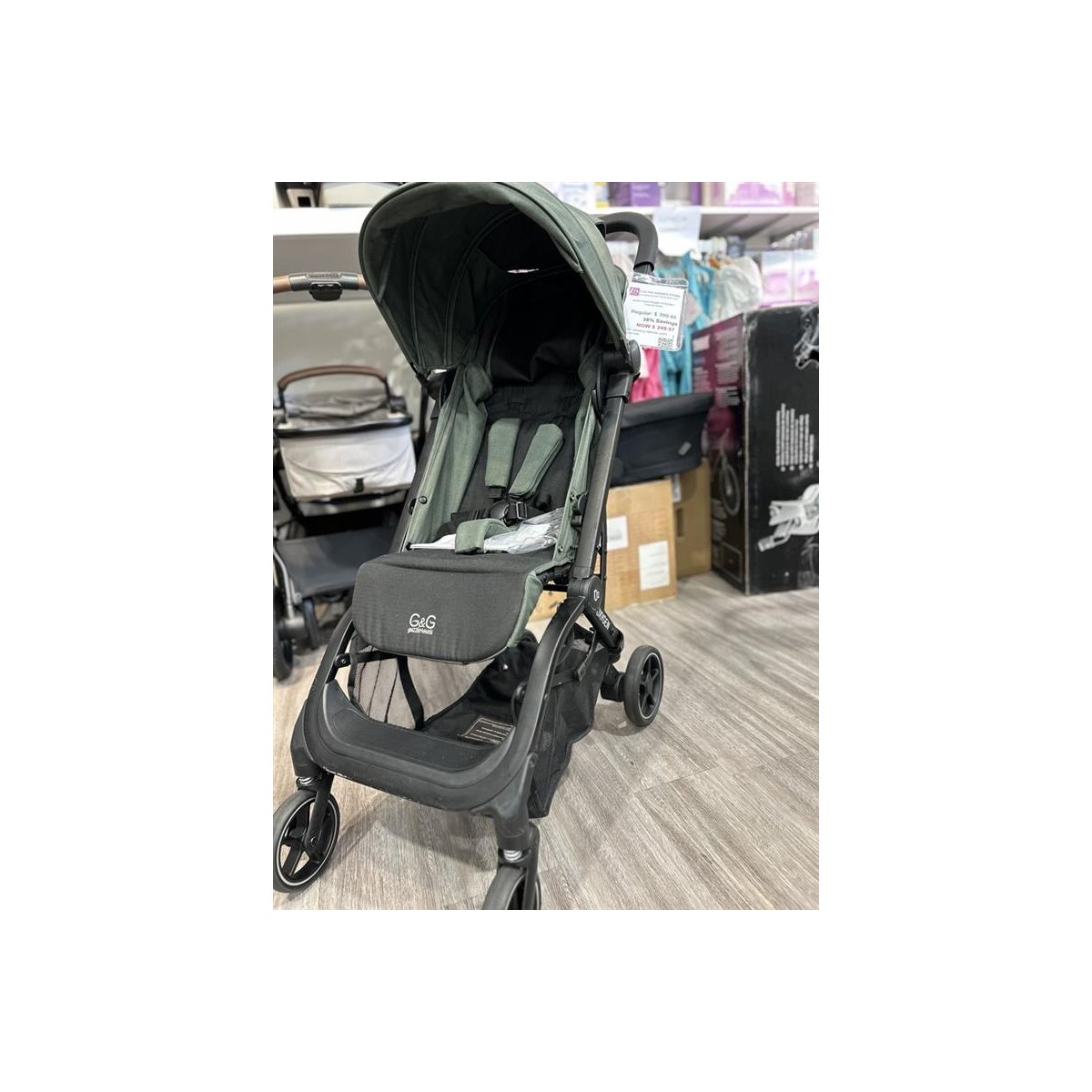 Oxygen V2 Stroller - Tropical Green Floor Model