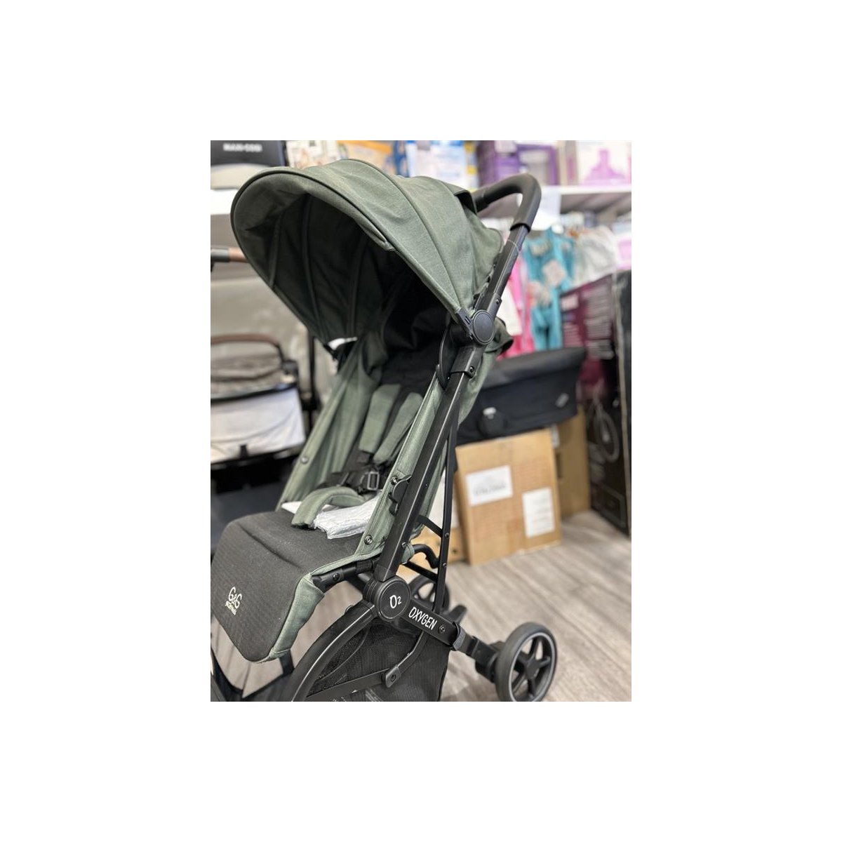 Oxygen V2 Stroller - Tropical Green Floor Model