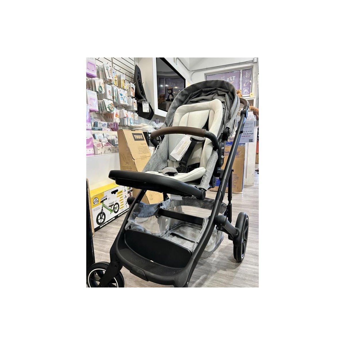 Uno Plus Khaki Twill Stroller Floor Model