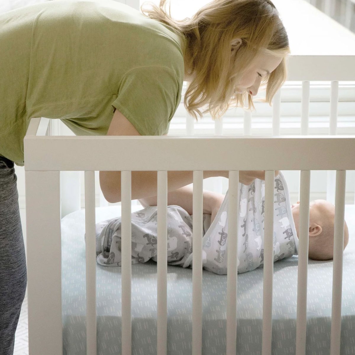 SwaddleMe Arms Free Convertible Swaddle Stage 2 - Elephant 3 - 6m