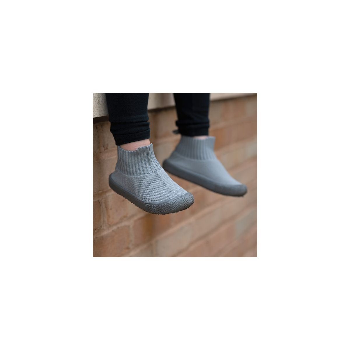 Hi-Top Knit Shoes - Grey
