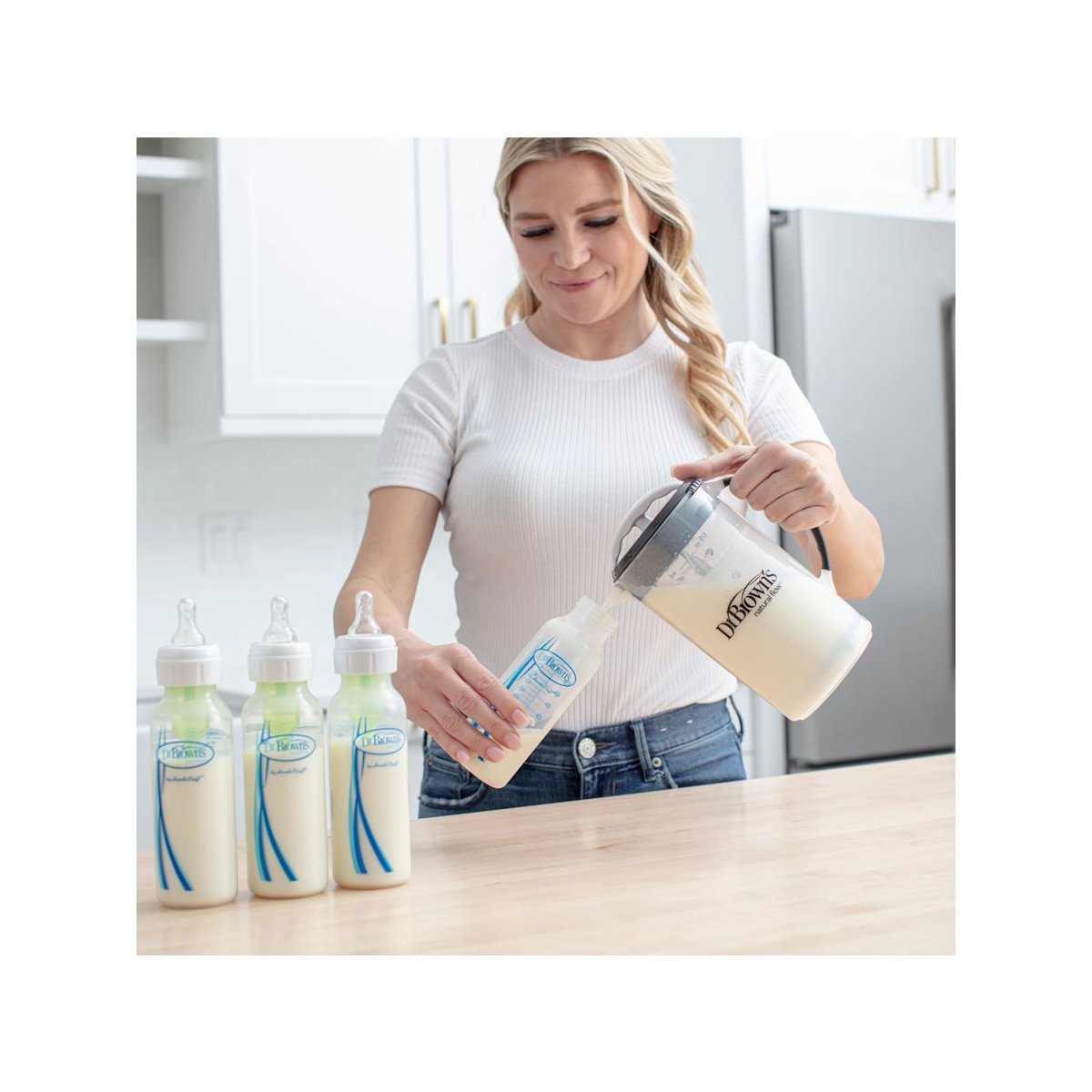 Formula Mixing Pitcher - Black