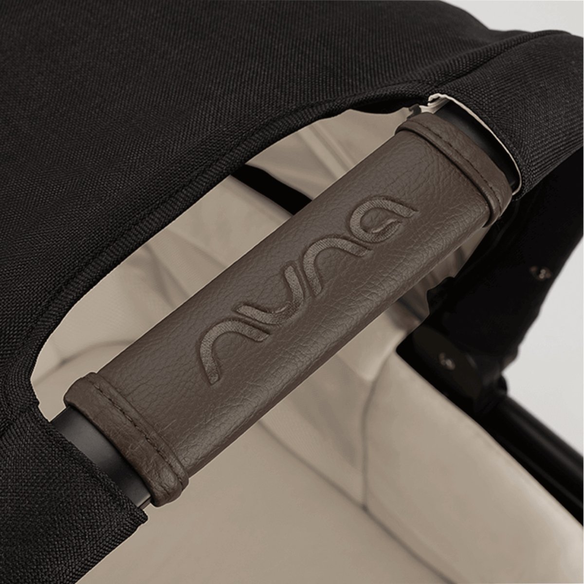 Mixx Next + Pipa Urbn Travel system Caviar