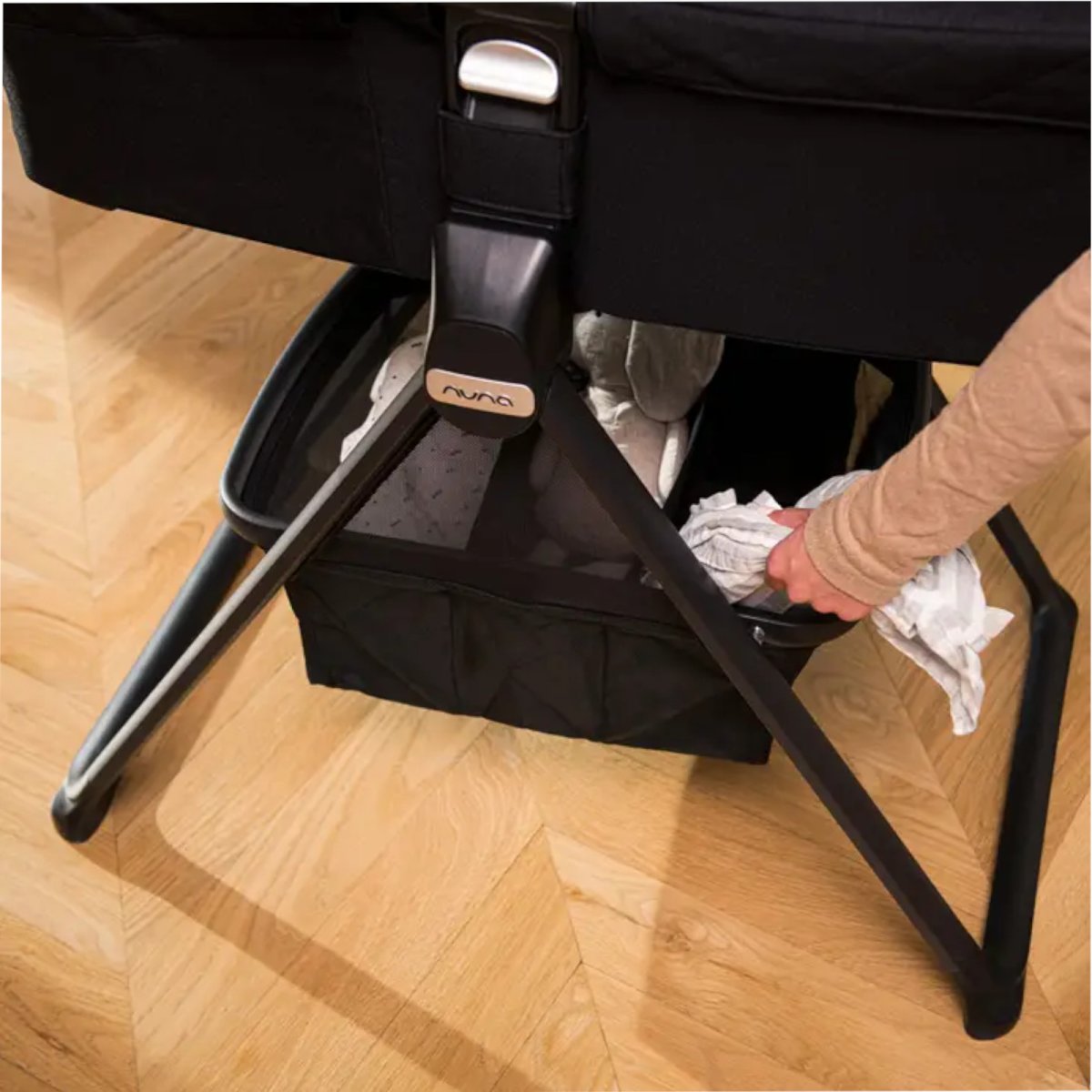 Mixx Series Bassinet Stand