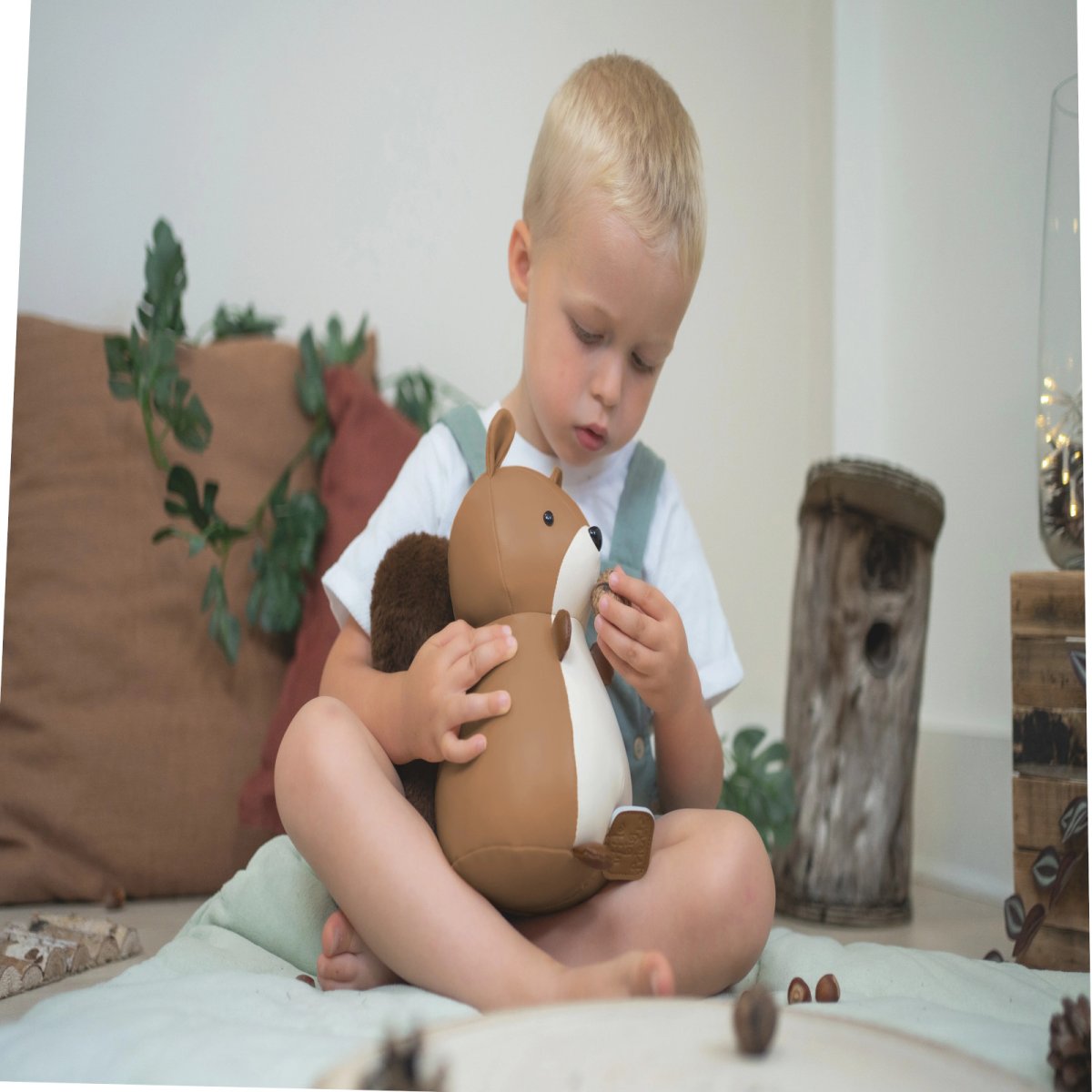 Musical Friends with Fur - Alex the Squirrel