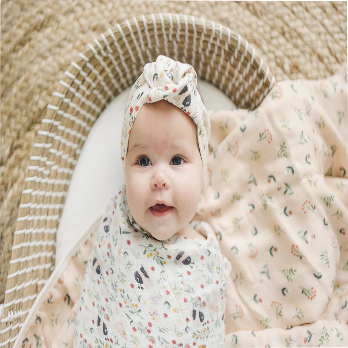 Muslin Swaddle - Bumble Bees