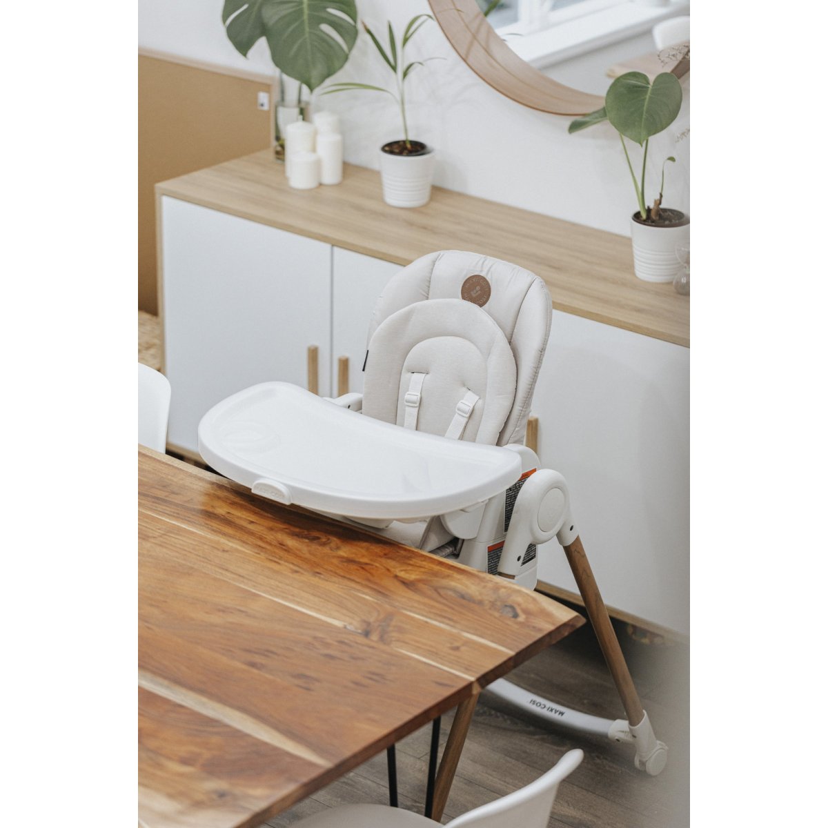 Minla High Chair - Horizon Sand