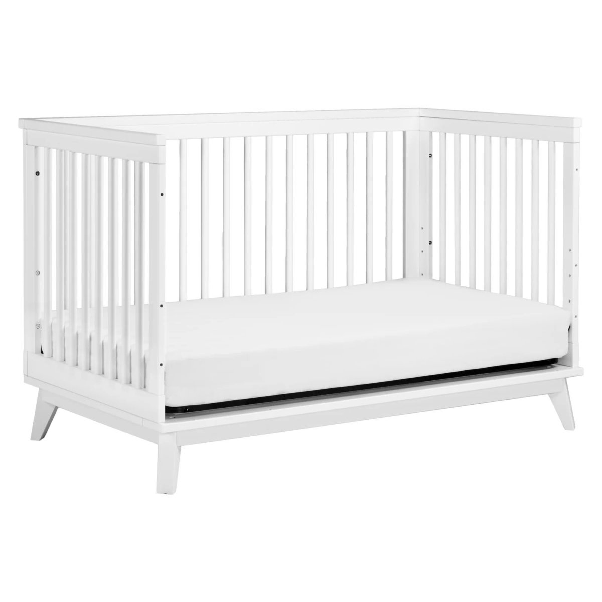 Scoot 3 In 1 Crib With Toddler Rail - White