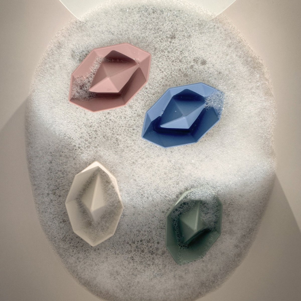 Stack and Sail Bath Boat Toys