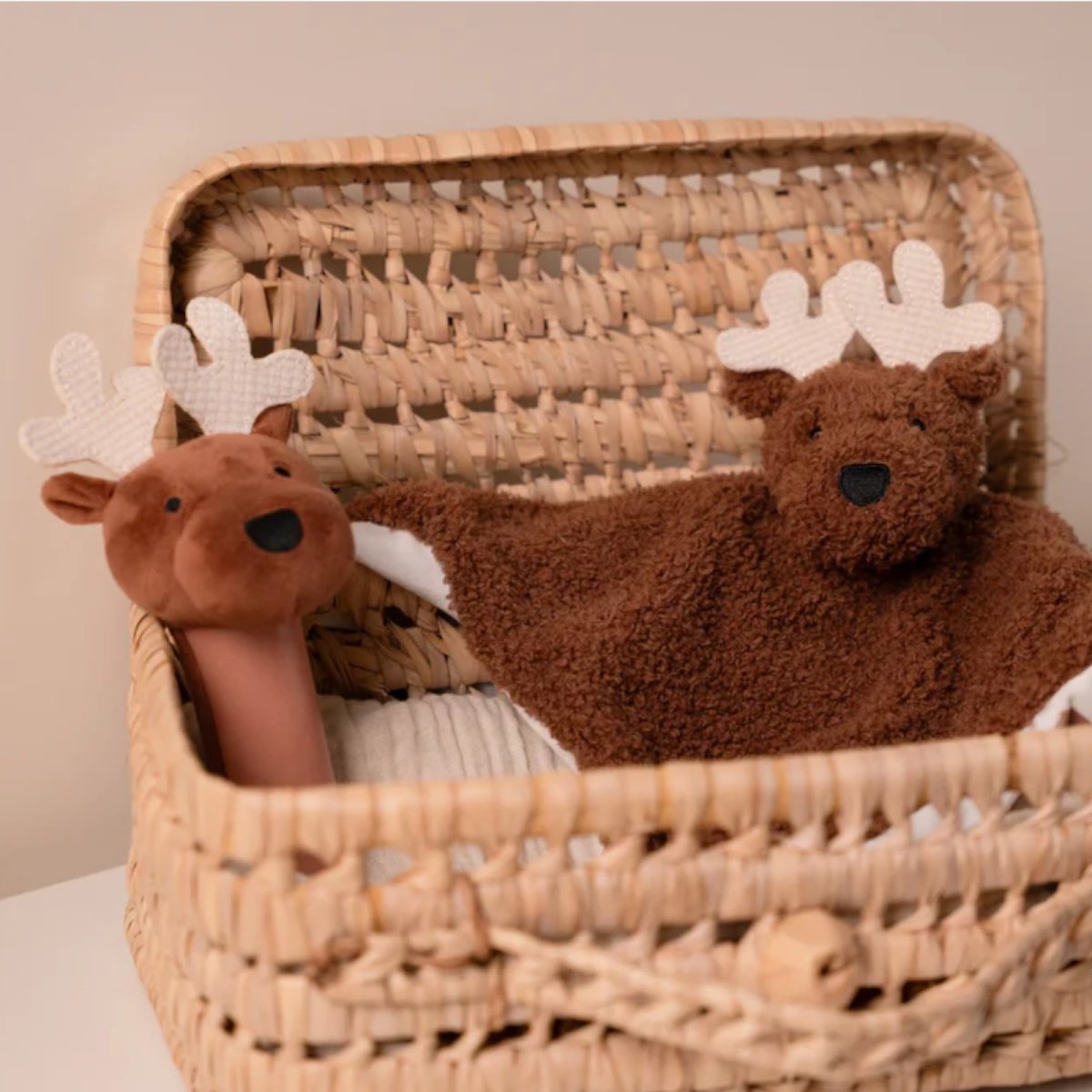 Squeaker Rattle - Bruce the Moose