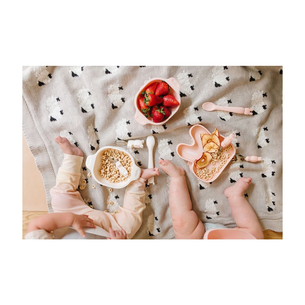 Silicone Snack Plate - Bunny/Blush Pink