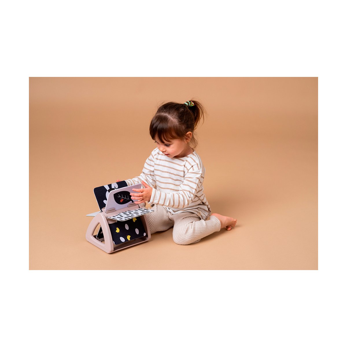 Black & White Spinning Book