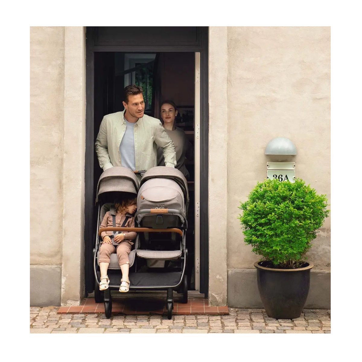 TRVL DUBL Stroller - Caviar