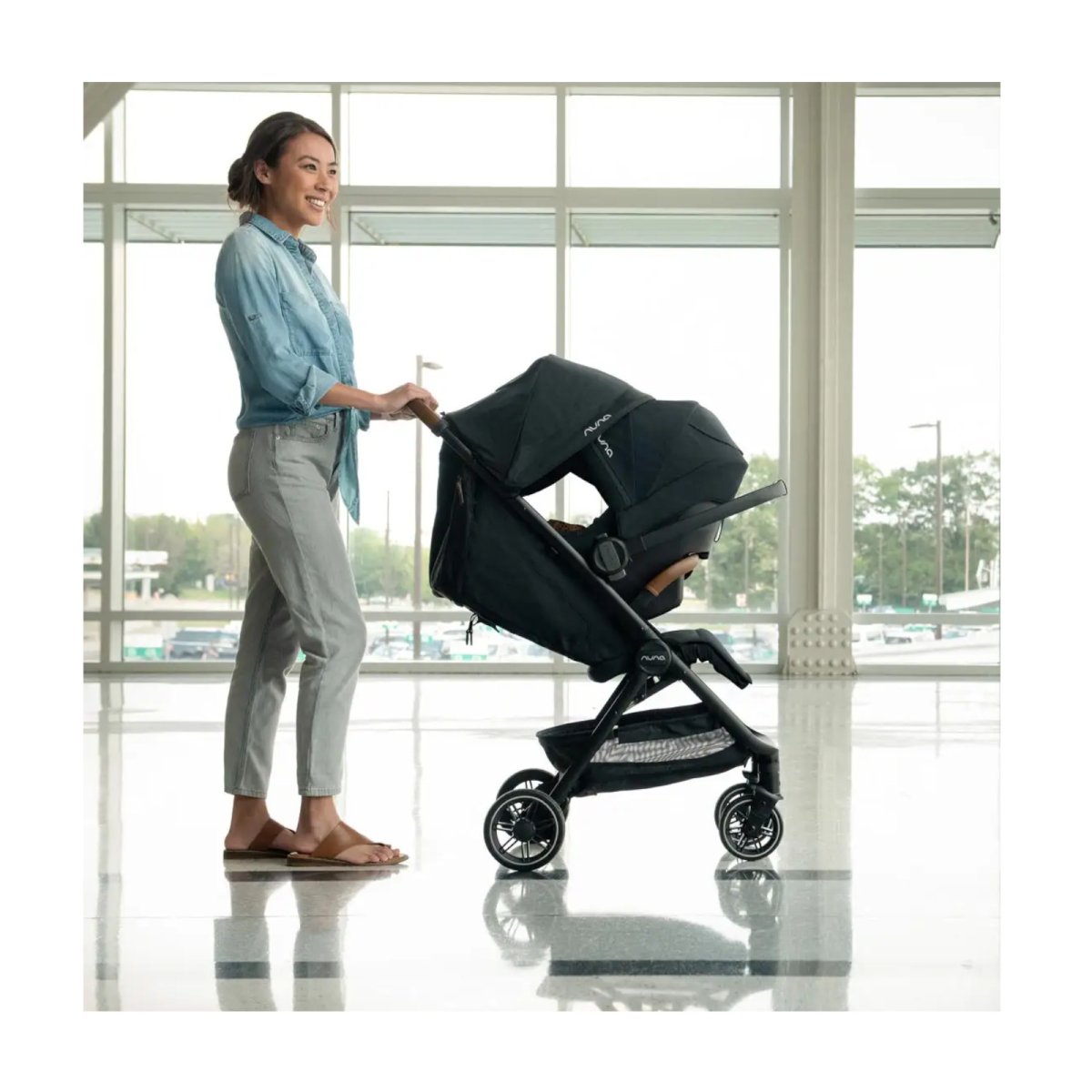 Trvl Stroller - Caviar