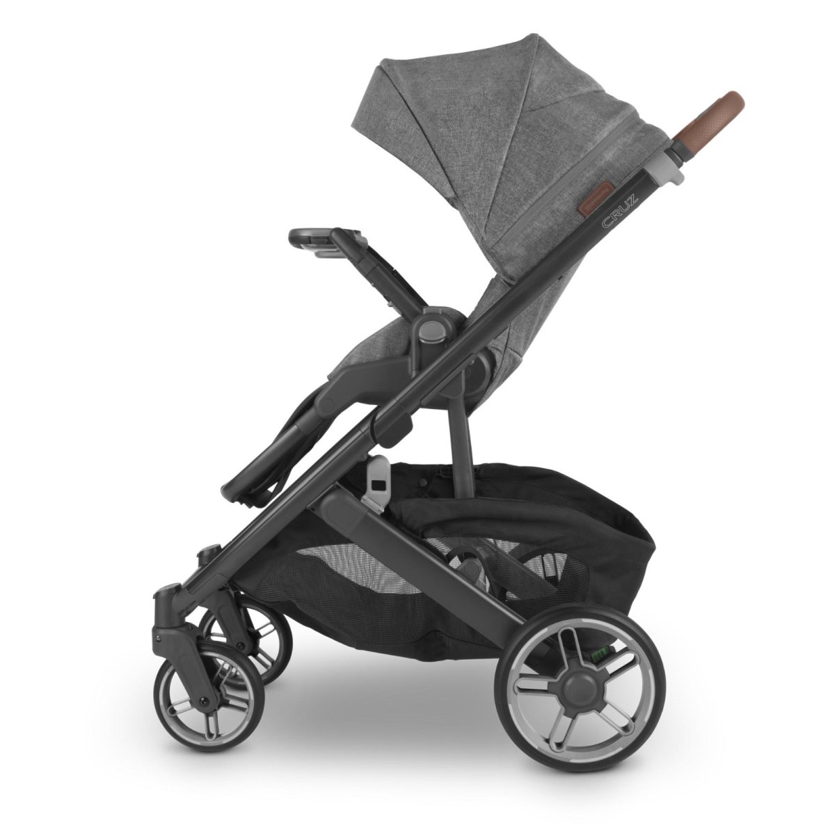 Cruz V3 with Mesa V3 Travel System Greyson